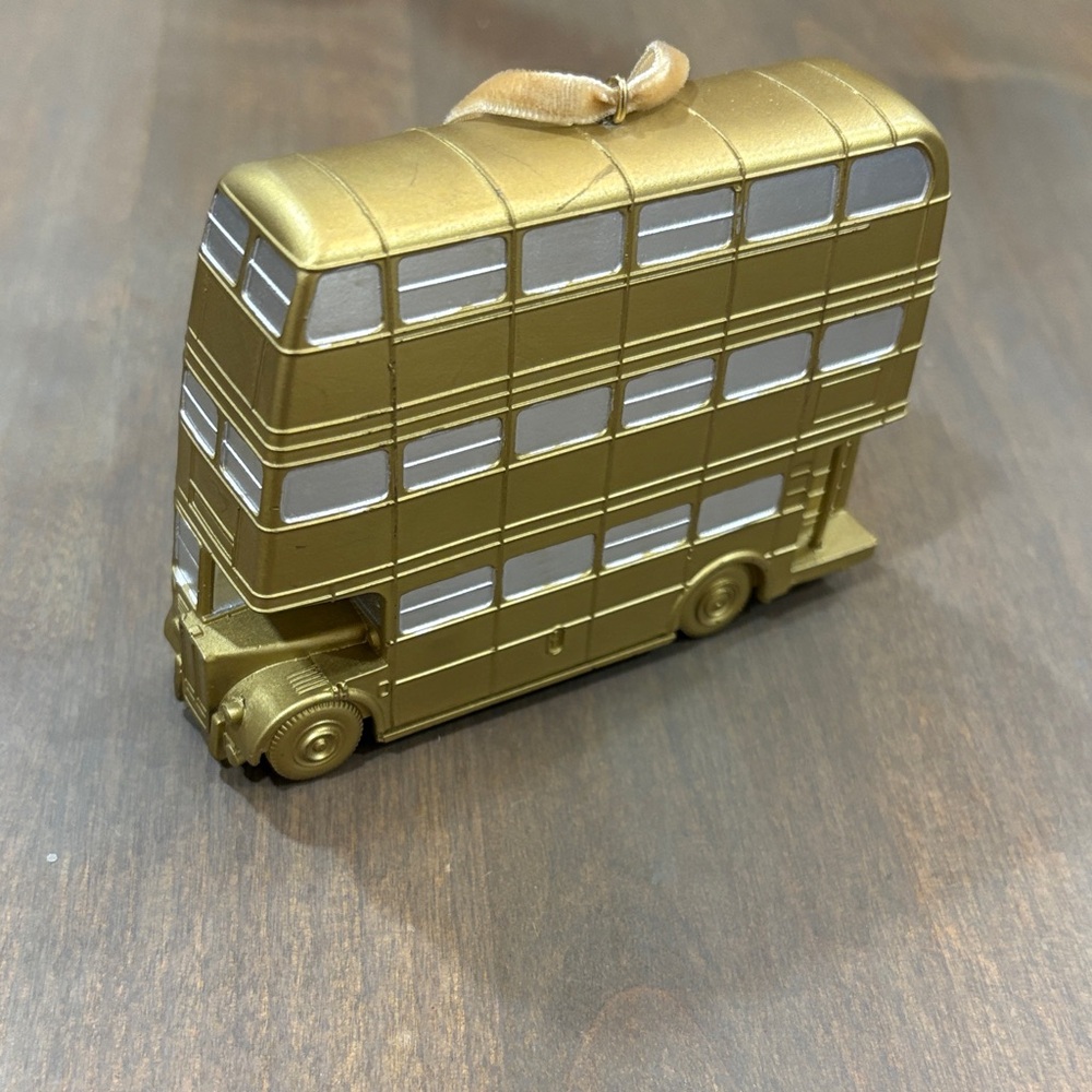 Gold Harry Potter Knight Bus Ornamnet